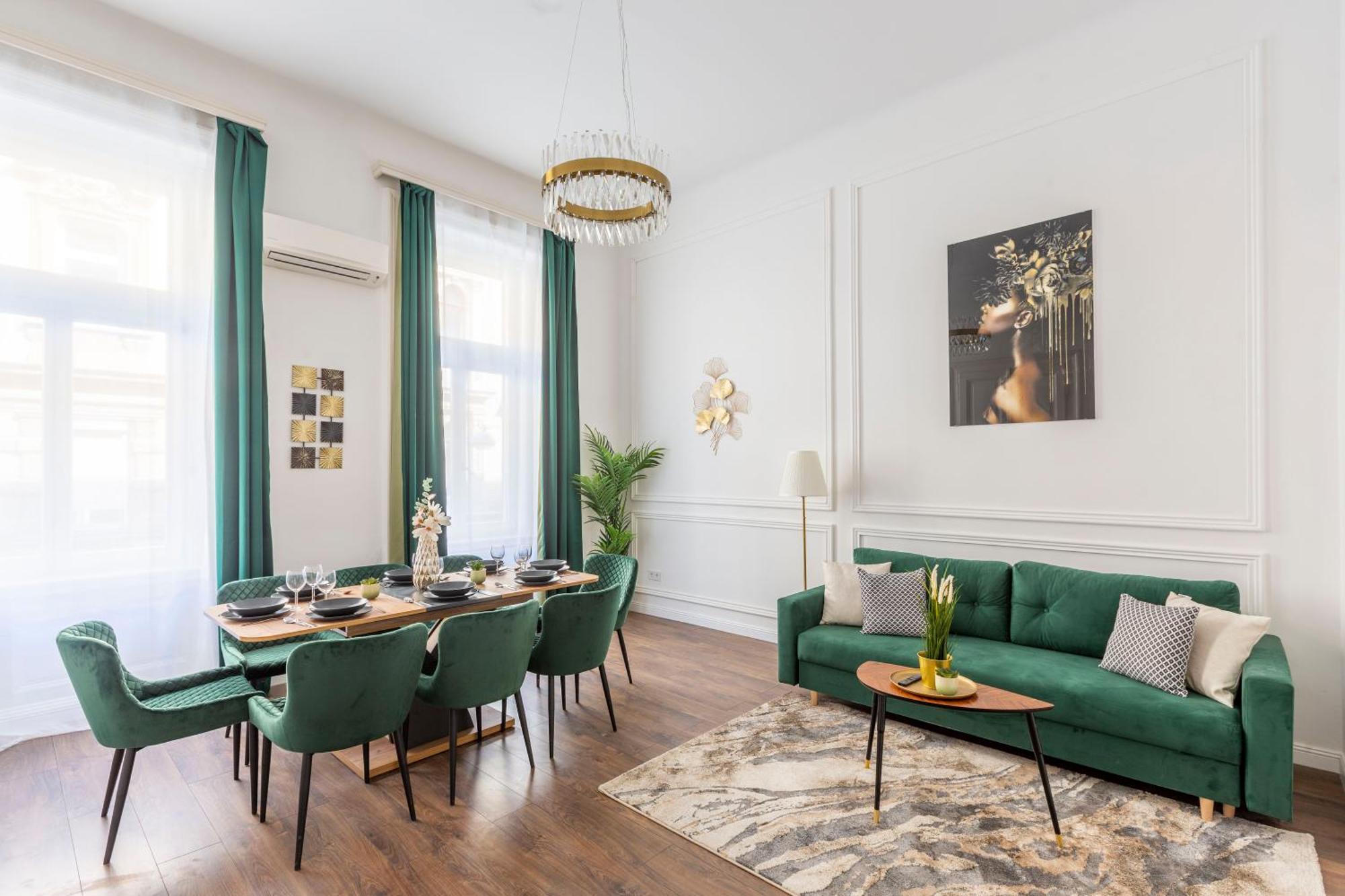 Luxurious Prestige Residence Next To The New York Cafe Boedapest Buitenkant foto